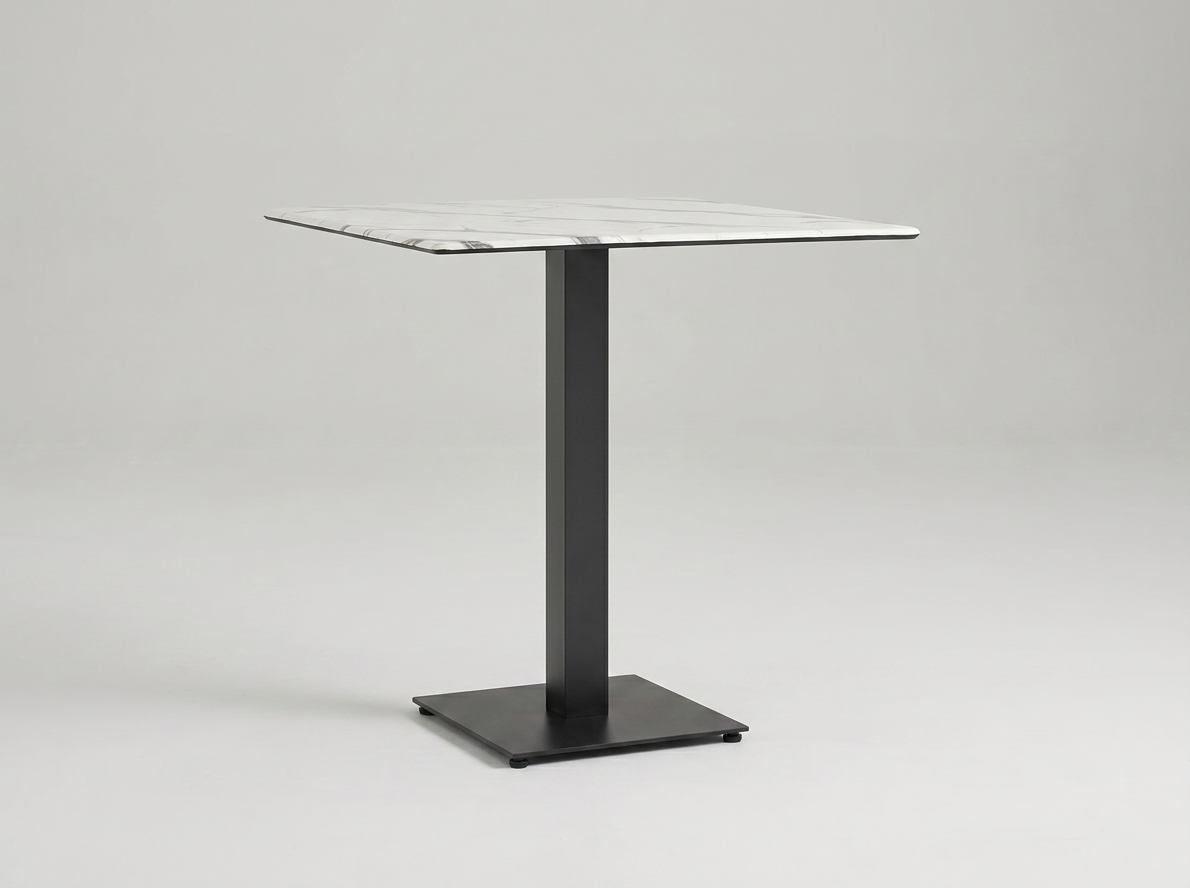 Udendørs bord Catania i 70x70cm marmorlook hvid Compact HPL bordplade